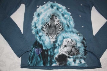 Stones bones frosted longsleeve